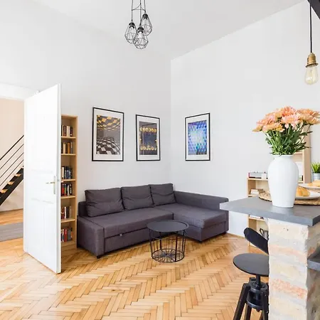Apartment Live Like A Local At The Rustic Hockey Hut Budapest